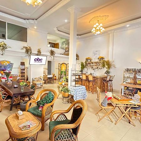 Dutch Hosted B&B, Abc พนมเปญ ภายนอก รูปภาพ